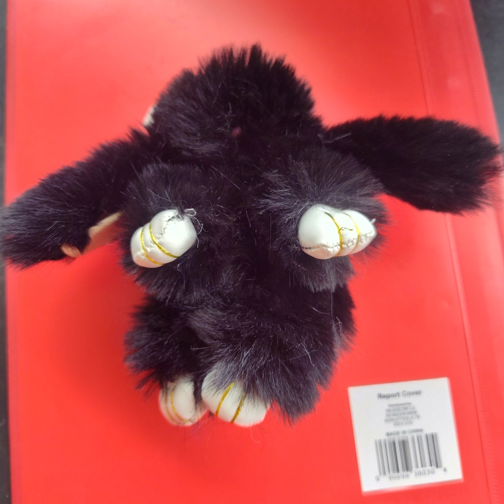 Source Unknown Black and White Furry Key Holder